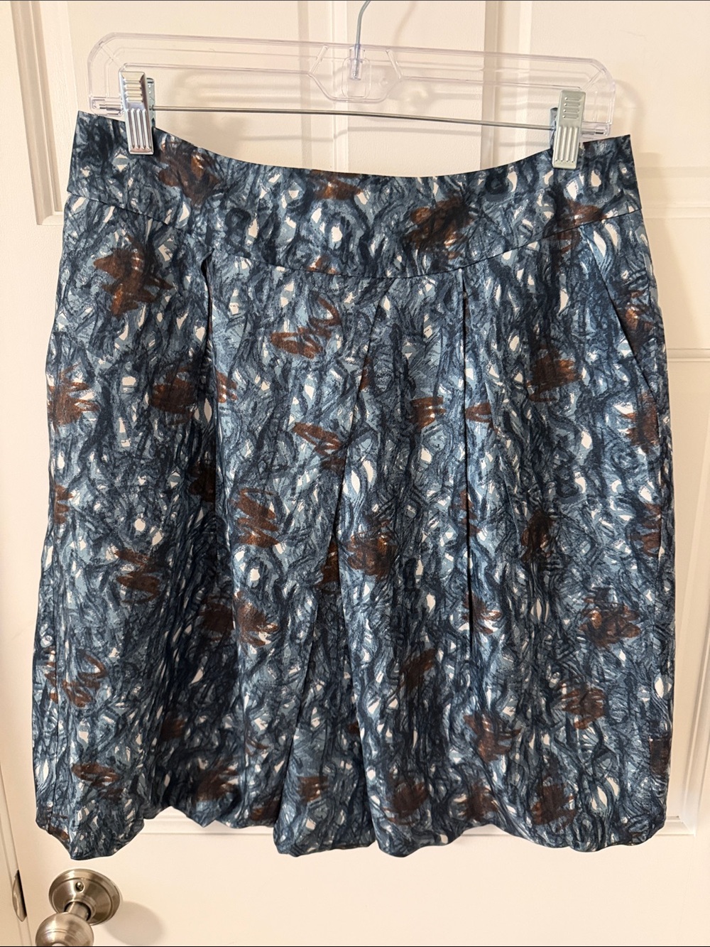 Banana Republic Vintage 100% Silk Abstract
Bubble Hem Mini Skirt Pockets Size 6